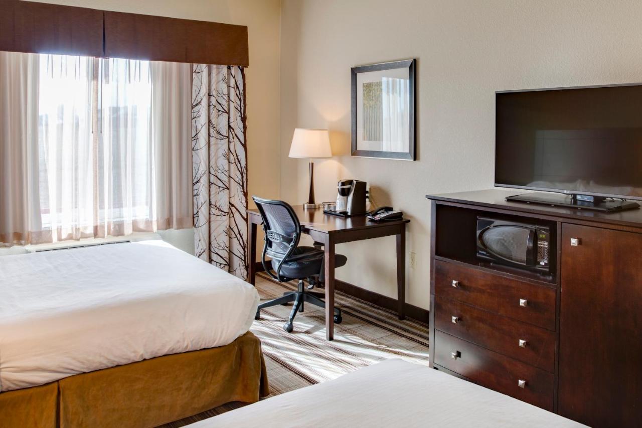 Hotel Holiday Express & By Ihg