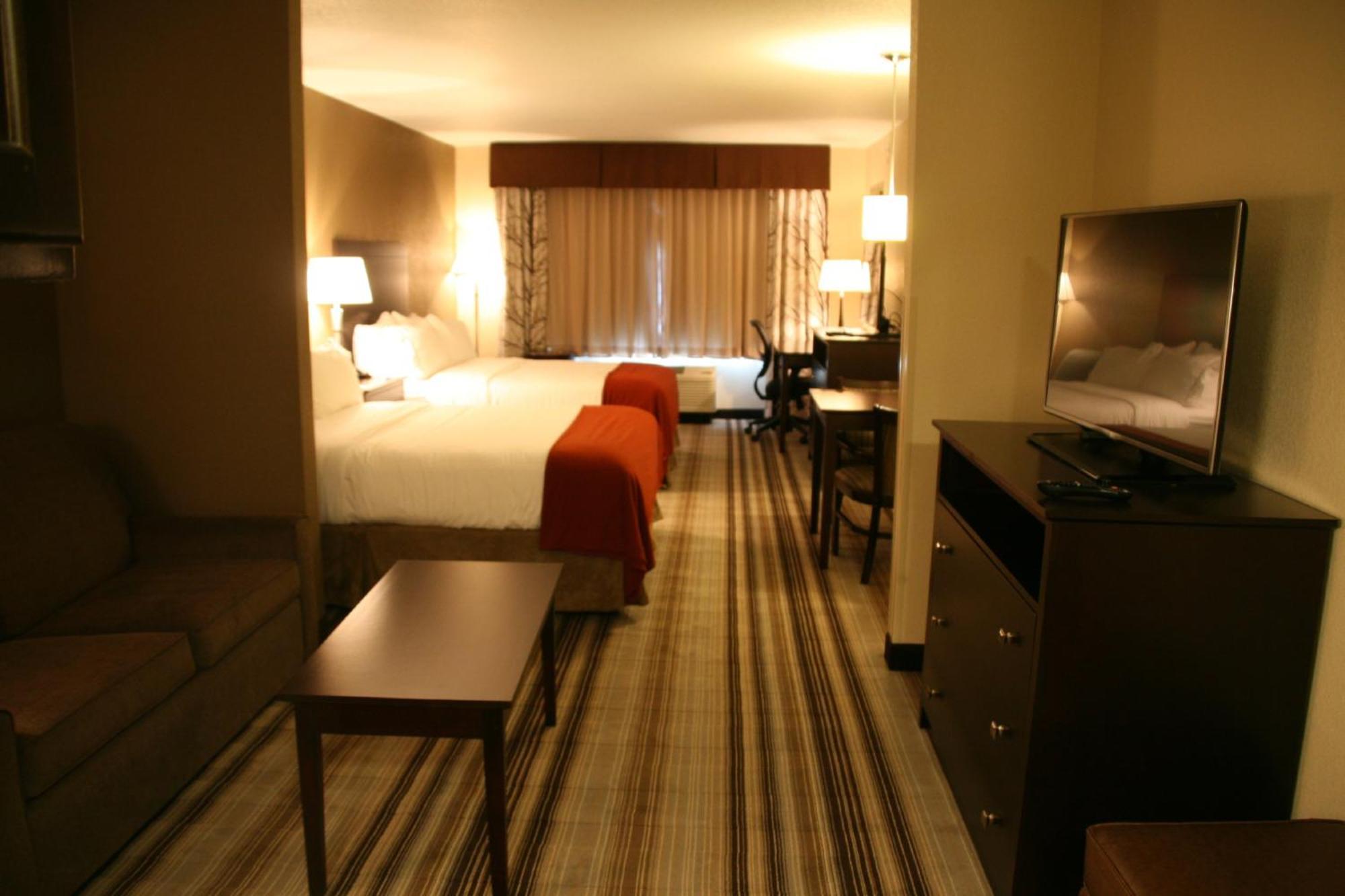 Holiday Express & By Ihg 3*